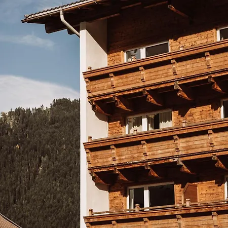 Lebe'schlitters - Ferienapartmenthaus Im Zillertal Lägenhet Schlitters