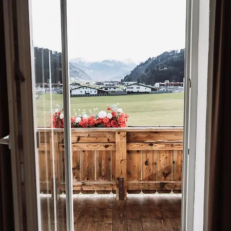 Lebe'schlitters - Ferienapartmenthaus Im Zillertal *