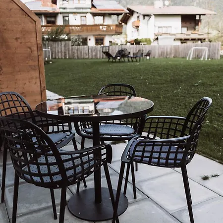 아파트 Lebe'schlitters - Ferienapartmenthaus Im Zillertal 쉴리테르스