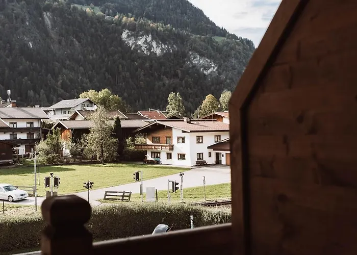 Lebe'schlitters - Ferienapartmenthaus Im Zillertal * Schlitters