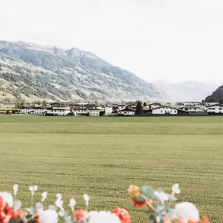 Lebe`schlitters - Ferienapartmenthaus Im Zillertal Apartment Schlitters